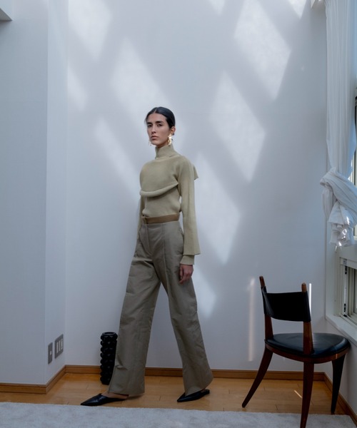 TAN（タン）の「PADDED HEM KNIT SLEEVES（ニット/セーター・レディース・グレー/ベージュ・FREE）」の3枚目の写真