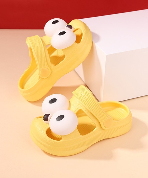 aimoha(アイモハ)の「【aimoha-KIDS-】かわいいビッグアイ 2WAYサンダル (SS)(サンダル・キッズ・イエロー/グリーン/ピンク/ホワイト/ライトグリーン/ブラック・13.0cm/14.0cm/15.0cm/16.0cm/17.0cm/18.0cm)」の1枚目の写真