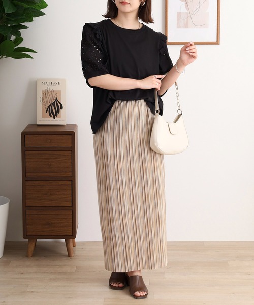 BRODIAEA(ブローディア)の「BRODIAEA 袖レースフリル付きカットソー(Tシャツ/カットソー・レディース・ブラック/ネイビー/オフホワイト/グレー・40)」の12枚目の写真