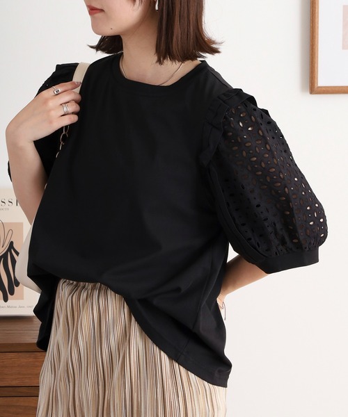 BRODIAEA(ブローディア)の「BRODIAEA 袖レースフリル付きカットソー(Tシャツ/カットソー・レディース・ブラック/ネイビー/オフホワイト/グレー・40)」の9枚目の写真