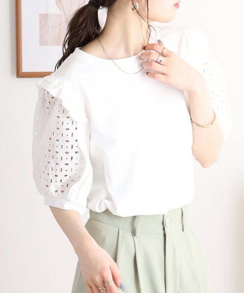 BRODIAEA(ブローディア)の「BRODIAEA 袖レースフリル付きカットソー(Tシャツ/カットソー・レディース・ブラック/ネイビー/オフホワイト/グレー・40)」の7枚目の写真