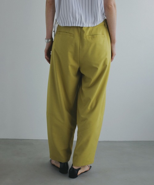 MANOF(マノフ)の「COCOON PANEL PANTS(その他パンツ・レディース・ベージュ/イエロー/チャコールグレー・S/M)」の5枚目の写真