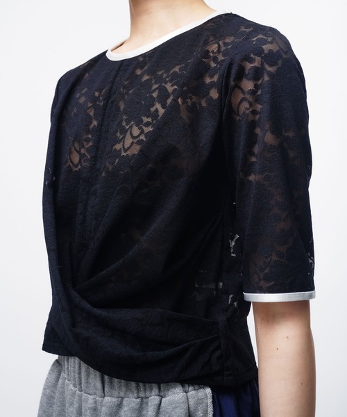 THINGS THAT MATTER(シングス ザット マター)の「LACE CROSS CROPPED TOPS / レースクロスクロップドトップス(その他トップス・レディース・ホワイト/ブラック・FREE)」の11枚目の写真