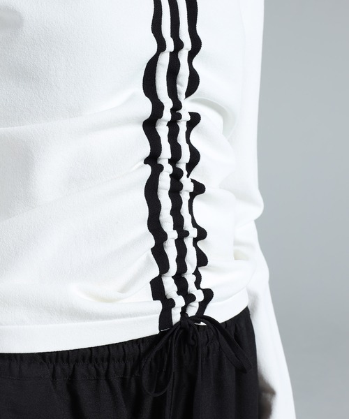 Y-3(ワイスリー)の「Y-3 3-STRIPES LONG SLEEVE TEE(Tシャツ/カットソー・レディース・ホワイト×ブラック・MEDIUM/XX-SMALL/X-SMALL/SMALL/LARGE)」の3枚目の写真