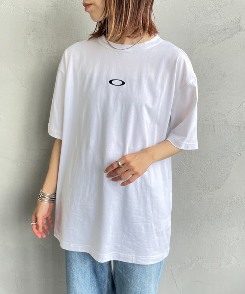 OAKLEY（オークリー）の「[OAKLEY/オークリー] ENHANCE COOL ワンポイントプリントTシャツ（Tシャツ/カットソー・メンズ・ブラック/ホワイト・S/M/L）」の3枚目の写真