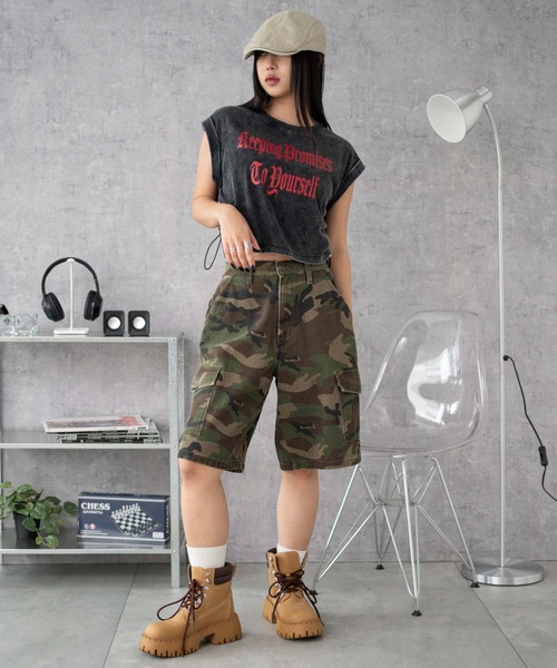 WEGO（ウィゴー）の「WEGO/グラフィックノースリーブサイドドロストショートT（Tシャツ/カットソー・レディース・ホワイト/その他2/その他1・FREE）」の5枚目の写真