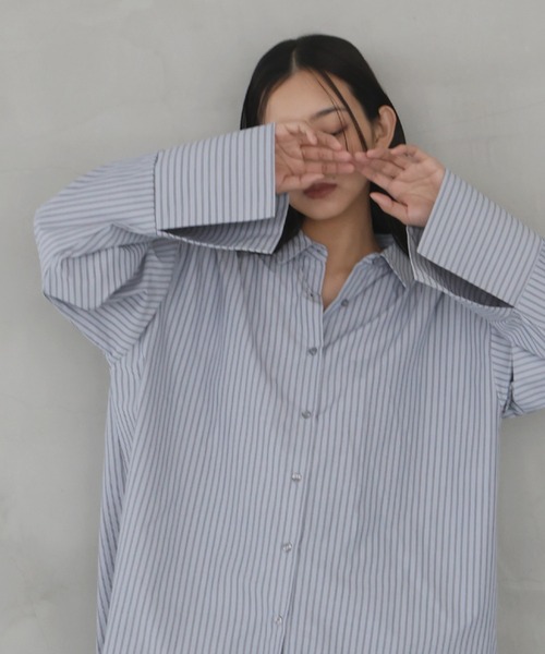  hellam（へラム）の「ビックカフスストライプオーバーシャツ（シャツ/ブラウス・レディース・ピンク/アイボリー/グレー/ブルー・FREE）」の3枚目の写真