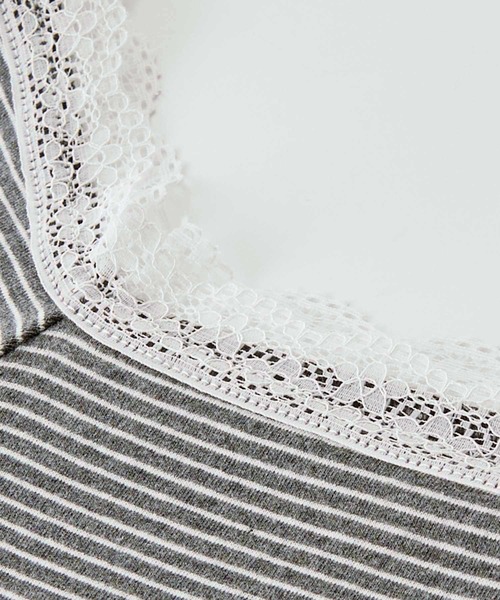 nelliy.(ネルリー)の「レース切替ボーダーオフショルダ―トップス(Tシャツ/カットソー・レディース・グレー/ブラック・MEDIUM/LARGE)」の17枚目の写真