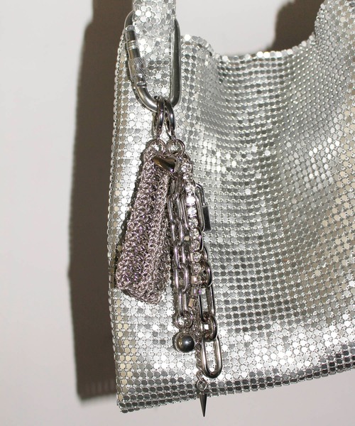 HEY!MrsROSE(ヘイミセスローズ)の「HEY! Mrs ROSE(ヘイ!ミセスローズ) Metal & Chain BAG(トートバッグ・レディース・ブラック/シルバー・FREE)」の3枚目の写真