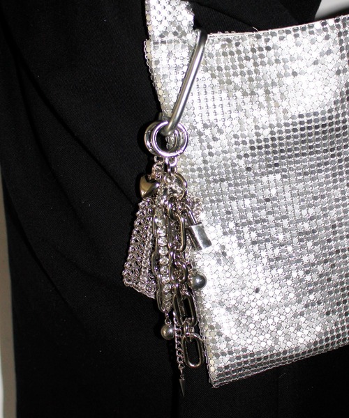 HEY!MrsROSE(ヘイミセスローズ)の「HEY! Mrs ROSE(ヘイ!ミセスローズ) Metal & Chain BAG(トートバッグ・レディース・ブラック/シルバー・FREE)」の8枚目の写真