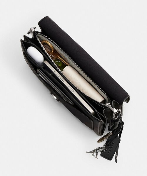 COACH（コーチ）の「タビー ショルダー バッグ 26・ラブド レザー