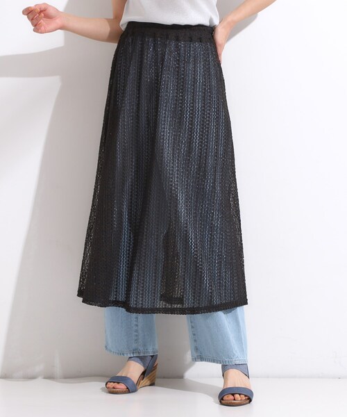 SHOO・LA・RUE（シューラルー）の「【2WAY】裏地を外してレイヤードにも! レース調スカート（スカート・レディース・ブラック/アイボリー・01/04/03/02）」の5枚目の写真