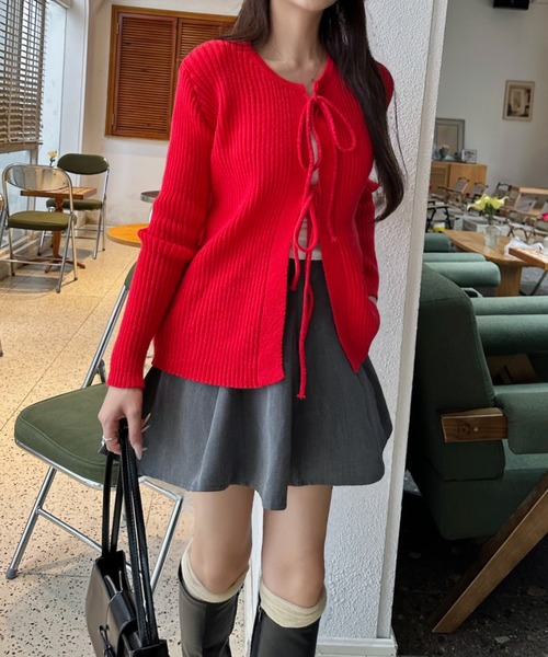 Ada.（エイダ）の「フロント リボン リブニットカーディガン（カーディガン/ボレロ・レディース・アイボリー/ブラック/レッド・FREE）」の14枚目の写真