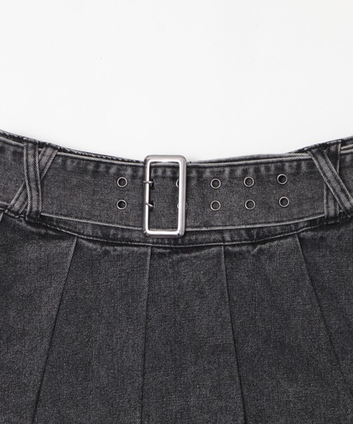 Figments（フィグメンツ）の「アイレットベルトデニムプリーツミニスカパン（スカート・レディース・ライトブルー/ブラック/ブルー系その他・SMALL/MEDIUM）」の6枚目の写真