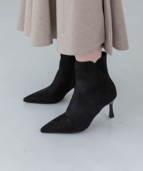 EVOL(イーボル)の「【S-LLサイズ展開・美脚効果あり】ポインテッド7.5cmヒールショートブーツ BZ23847(ブーツ・レディース・ベージュ/ブラック系その他/ブラック・LL/L/M/S)」の3枚目の写真