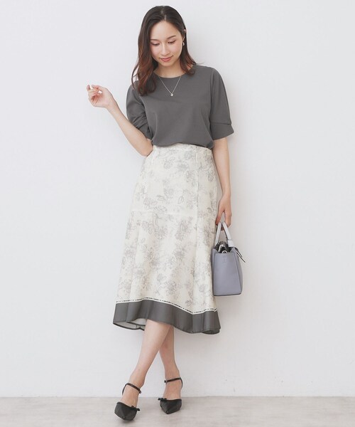 index（インデックス）の「パフスリーブトップス【洗濯機洗い可】（Tシャツ/カットソー・レディース・ピンク/ネイビー/チャコールグレー/ナチュラル・42/40/38/36）」の6枚目の写真