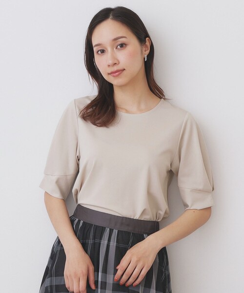 index（インデックス）の「パフスリーブトップス【洗濯機洗い可】（Tシャツ/カットソー・レディース・ピンク/ネイビー/チャコールグレー/ナチュラル・42/40/38/36）」の8枚目の写真