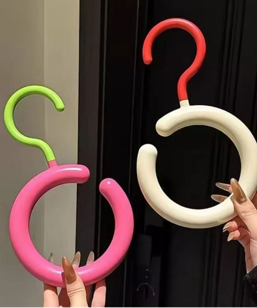 Port(ポート)の「【 Port / ポート 】カラフル ポップデザイン サークルフック #(インテリア雑貨・レディース・レッド/ホワイト/グリーン・FREE)」の1枚目の写真