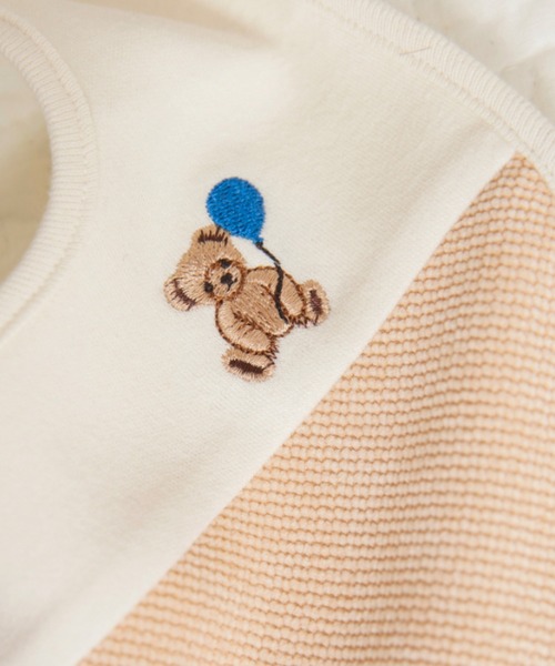 BRANSHES(ブランシェス)の「【ベビー】くま刺繍異素材切替スタイ(スタイ/よだれかけ・キッズ・ブルー/アイボリー・FREE)」の7枚目の写真