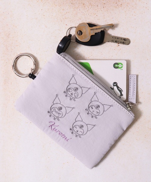 sanrio(サンリオ)の「(ACT)【sanrio】フェイス 刺繍 ナイロン パスポーチ(パスケース・レディース・ライトグレー/ラベンダー/イエロー/ライトブルー/ベビーピンク/ライトピンク・ONE SIZE)」の1枚目の写真