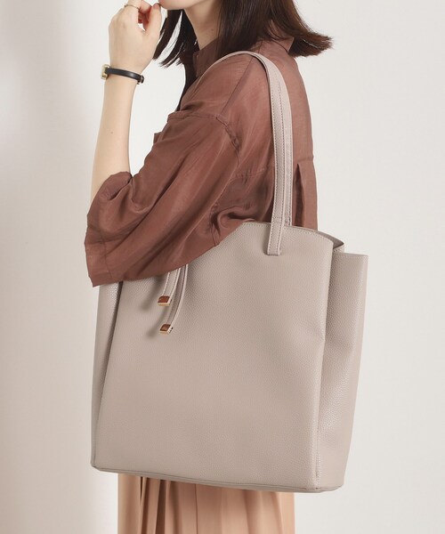 ITS'DEMO(イッツデモ)の「<かるバッグ>縦型A4トート【通勤】(トートバッグ・レディース・グレー/ナチュラル/ブラック・00)」の3枚目の写真