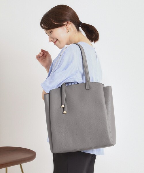ITS'DEMO(イッツデモ)の「<かるバッグ>縦型A4トート【通勤】(トートバッグ・レディース・グレー/ナチュラル/ブラック・00)」の7枚目の写真