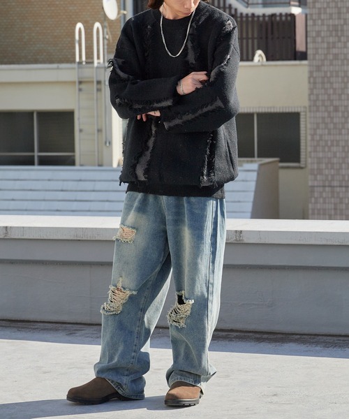 Theater code(シアターコード)の「【40%OFF】Distressed Fringe Crew Neck Sweater / ダメージ加工 フリンジ クルーネックセーター 2026年 夏 夏服メンズ(ニット/セーター・メンズ・ブラック/グレー・M/L)」の3枚目の写真