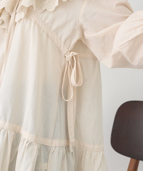 earth music&ecology（アースミュージックアンドエコロジー）の「サイドリボンラッフルミニワンピース（ワンピース・レディース・ホワイト系その他2/オフホワイト/ブラック・FREE）」の15枚目の写真