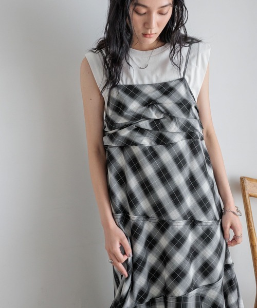 LOWRYS FARM（ローリーズファーム）の「イレヘムキリカエキャミワンピース　587916（ワンピース・レディース・ブラウン/グレー/ブラウン系その他・FREE）」の18枚目の写真