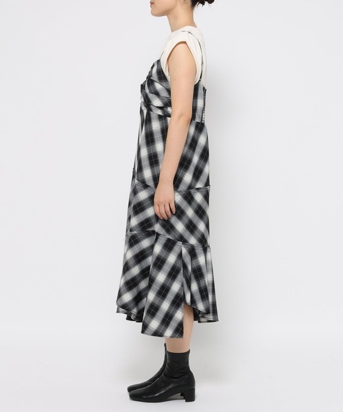 LOWRYS FARM（ローリーズファーム）の「イレヘムキリカエキャミワンピース　587916（ワンピース・レディース・ブラウン/グレー/ブラウン系その他・FREE）」の13枚目の写真