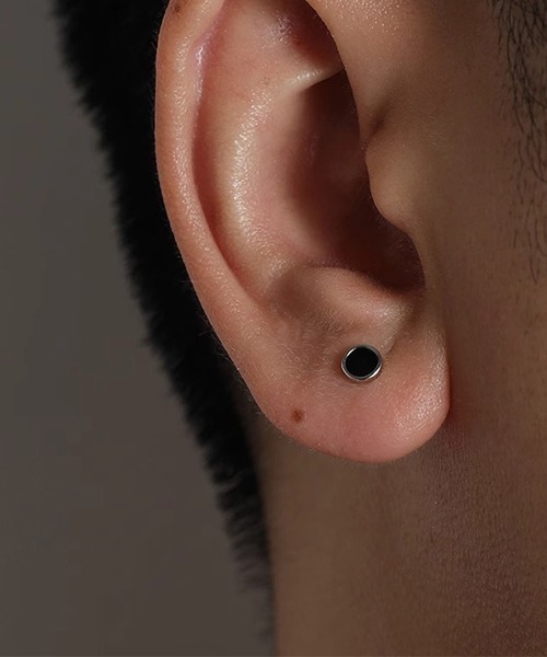 Bz】ブラックワンポイントペアピアス/メンズ/両耳用(LEY)（ピアス（両
