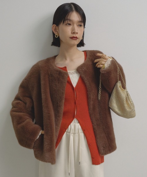 ファーショートコート（ノーカラーコート）｜Shelly island（シェリー