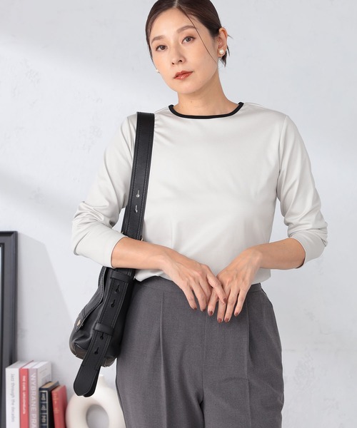 GALLORIA(ギャローリア)の「衿配色プルオーバー(Tシャツ/カットソー・レディース・オートミール/ロイヤルブルー/ブラック・S/M/L/LL)」の3枚目の写真