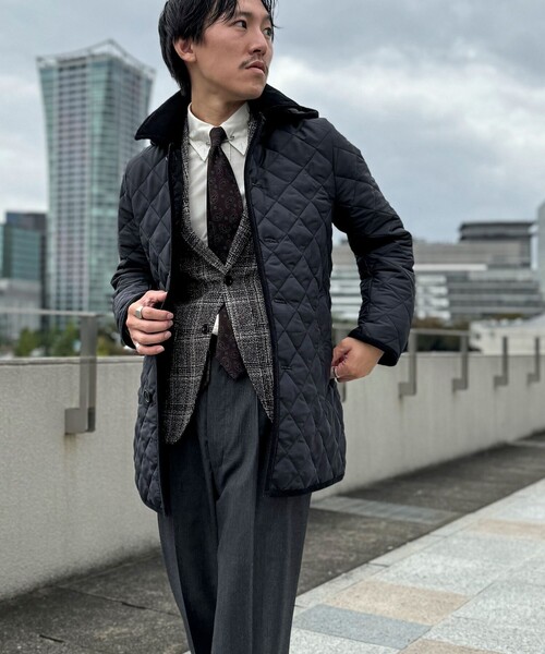 Traditional Weatherwear(トラディショナルウェザーウェア)の「【Traditional weatherwear】別注 DERBY HOOD キルティングジャケット 25AW(ブルゾン・メンズ・ネイビー/ブラック・36/38/40/42/44)」の14枚目の写真
