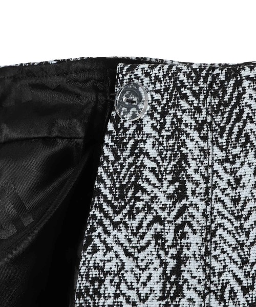 GANNI(ガニー)の「GANNI Cotton Tweed Wrap Mini Skirt W0054(スカート・レディース・ライトブルー・36inch/34inch)」の5枚目の写真