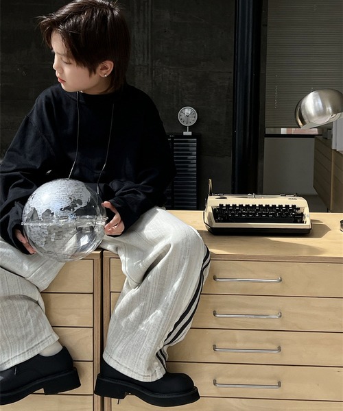 aimoha(アイモハ)の「【aimoha-KIDS-】キッズ ダメージロングTシャツ(Tシャツ/カットソー・キッズ・ブラック/ホワイト・120/130/140)」の7枚目の写真
