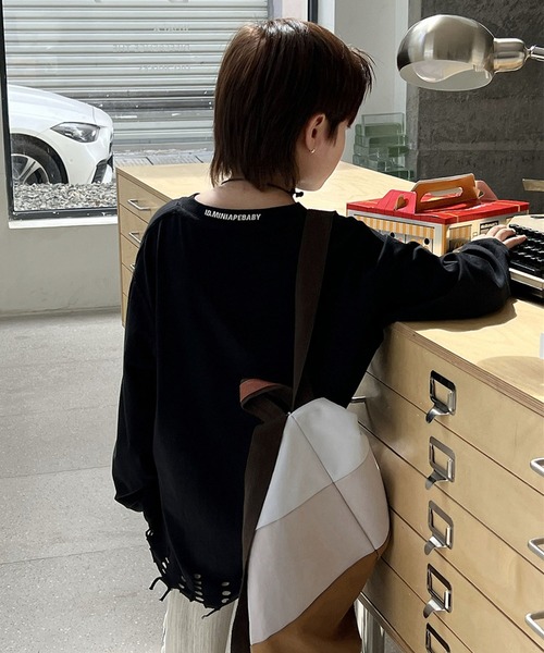 aimoha(アイモハ)の「【aimoha-KIDS-】キッズ ダメージロングTシャツ(Tシャツ/カットソー・キッズ・ブラック/ホワイト・120/130/140)」の14枚目の写真