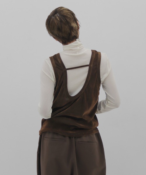 lit(リット)の「Back Open Velor Tanktop(タンクトップ・レディース・ブラック/ベージュ/ブラウン・FREE)」の16枚目の写真