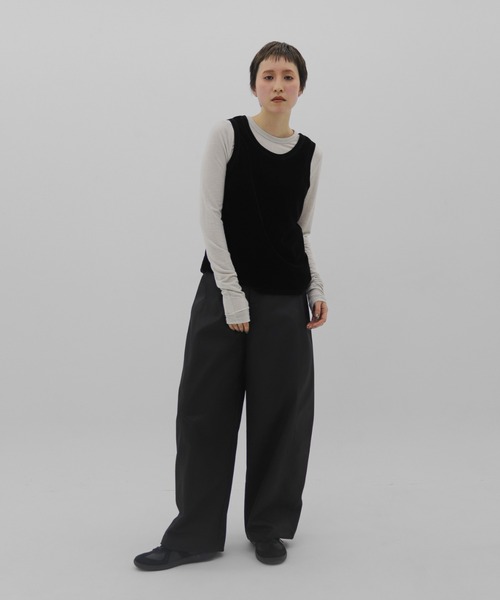 lit(リット)の「Back Open Velor Tanktop(タンクトップ・レディース・ブラック/ベージュ/ブラウン・FREE)」の15枚目の写真
