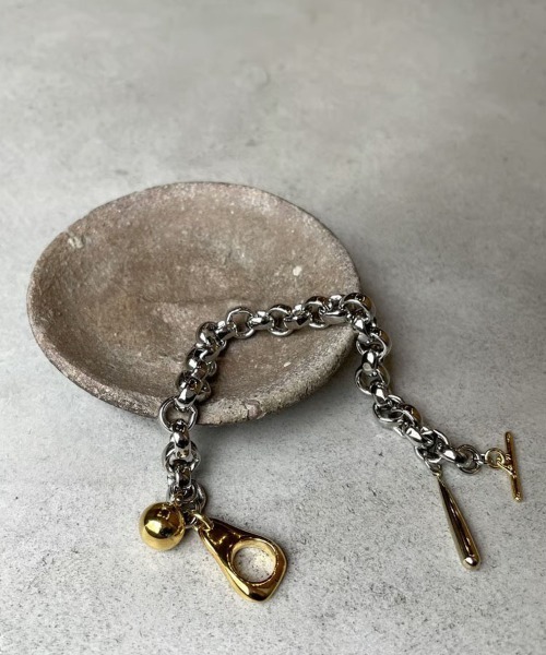 Soierie（ソワリー）の「カラー ブレスレット / Collar bracelet（ブレスレット・レディース・シルバー系/シルバー×ゴールド・FREE）」の2枚目の写真