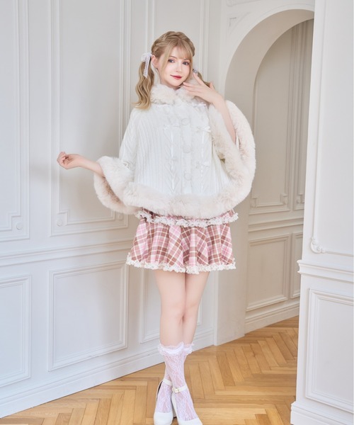 mellfy memory(メルフィーメモリー)の「Fluffy Meringue Ribbon ニットポンチョ(ポンチョ・レディース・ホワイト/ピンク・FREE)」の11枚目の写真