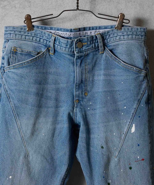 NUMBER (N)INE(ナンバーナイン)の「HAND PAINTED TAPERED SKINNY DENIM JEANS VINTAGE WASH / ハンドペイント テーパード スキニー デニムパンツ ヴィンテージ ウォッシュ(デニムパンツ・メンズ・ブルー・2/3/4)」の2枚目の写真