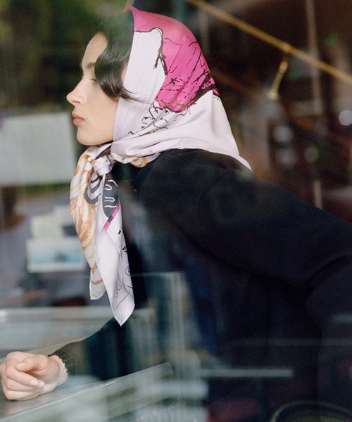 ROPE'(ロペ)の「接結ウールバイカラーニットカーディガン/イージーケア(カーディガン/ボレロ・レディース・ブラック/オフホワイト・FREE)」の3枚目の写真