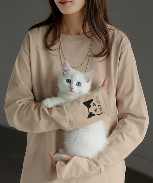 HUG.U(ハグユー)の「ねこ好きのための。 綿100%カットソー(Tシャツ/カットソー・レディース・ホワイト/ライトグレー/ブラック/ライトベージュ・M/L)」の4枚目の写真