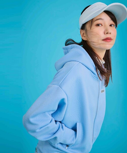 JUN&ROPE'（ジュンアンドロペ）の「ロゴキルト風ジャガードフーディーパーカー/セットアップ対応・UV/Oggi掲載（パーカー・レディース・ホワイト/ブラック/サックスブルー・S/L/M）」の4枚目の写真