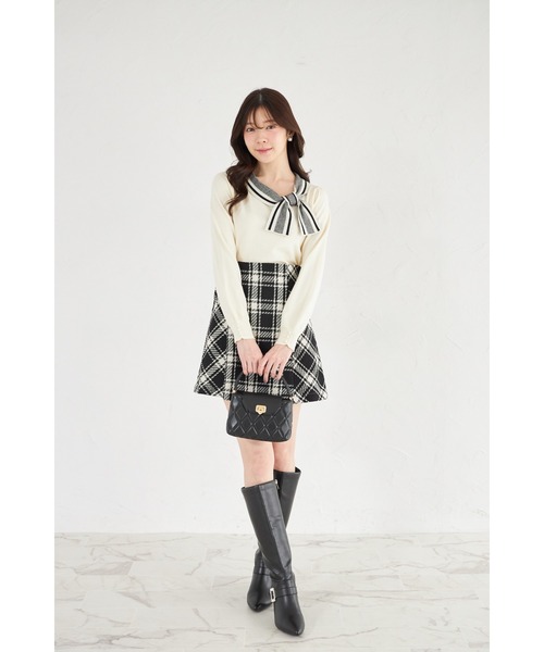 tocco closet（トッコ　クローゼット）の「【ZOZO限定】サイドボウタイネック配色ニットトップス（ニット/セーター・レディース・ブラック/ブルーグレー/オフホワイト・M）」の5枚目の写真