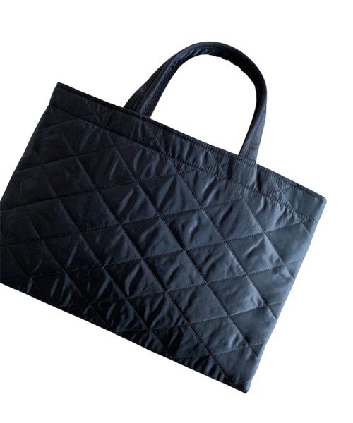 merrylatte（メリーラテ）の「BIBI bag. キルティングクロス ミドル（トートバッグ・レディース・ブラック・FREE）」の5枚目の写真