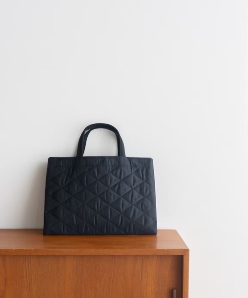 merrylatte（メリーラテ）の「BIBI bag. キルティングクロス ミドル（トートバッグ・レディース・ブラック・FREE）」の12枚目の写真