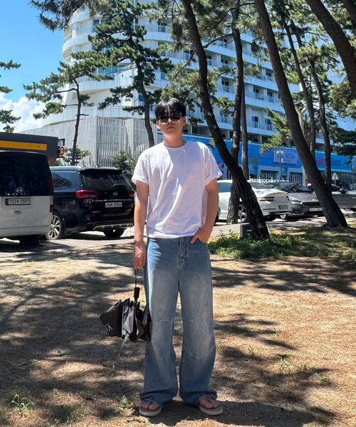 UNDEROFF(アンダーオフ)の「メンズ コットン 半袖 クロップTシャツ ホワイト(Tシャツ/カットソー・メンズ・ホワイト/ライトホワイト・MEDIUM/LARGE/X-LARGE)」の3枚目の写真