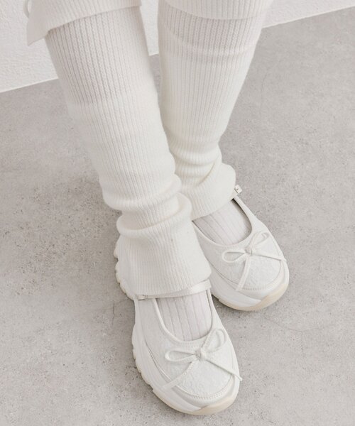 OLIVE des OLIVE（オリーブデオリーブ）の「レースバレエシューズ（スニーカー・レディース・オフホワイト/サックスブルー/ブラック・SMALL/MEDIUM/LARGE）」の2枚目の写真